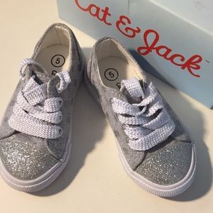 Toddler girls Cat & Jack toddler shoes size 5